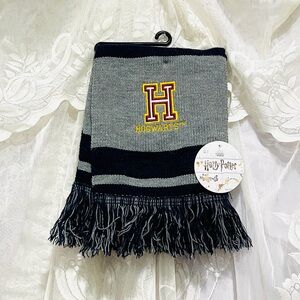 Gray and Black Scarf